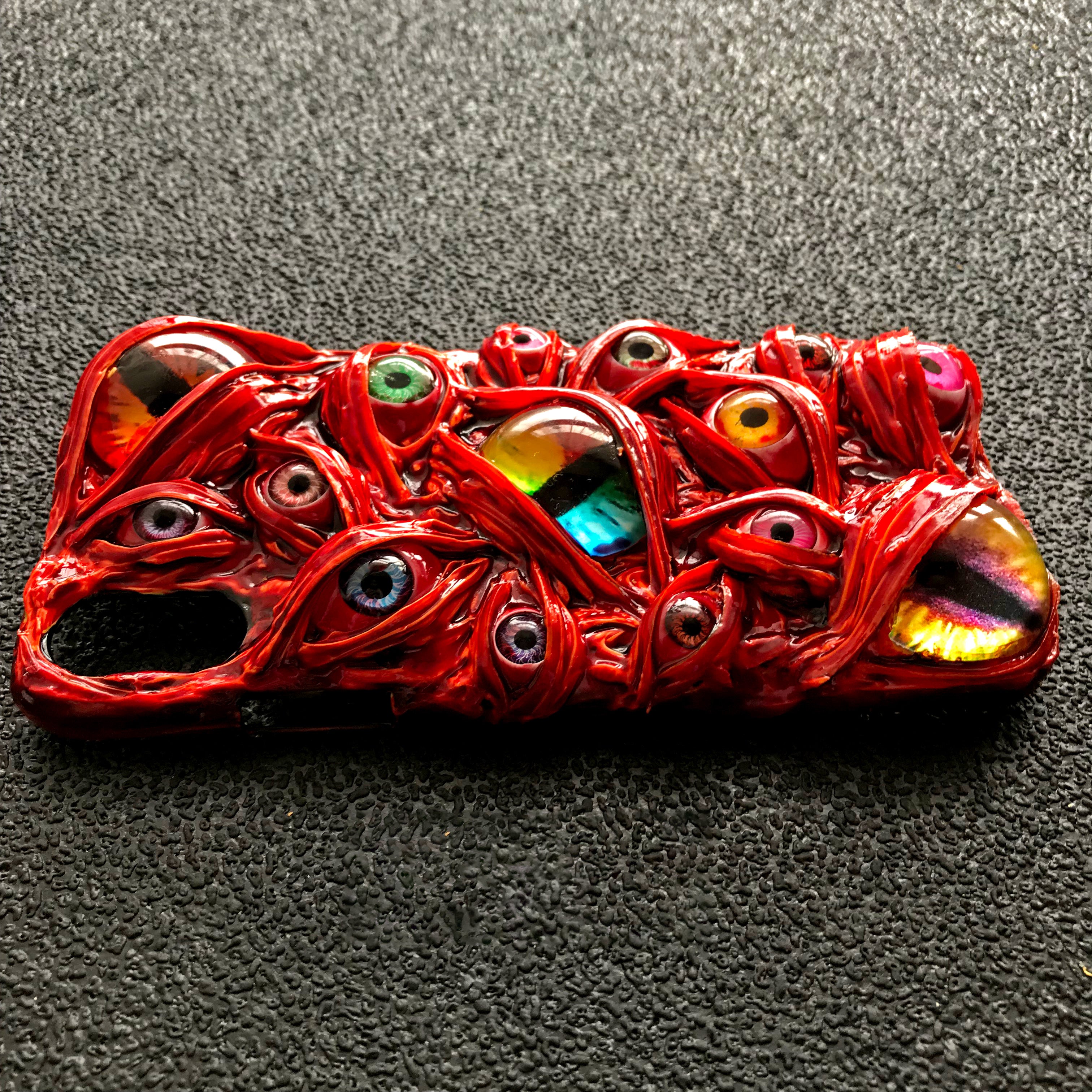 Handmade Cthulhu Eye Phone Case – Spooky Gothic Design