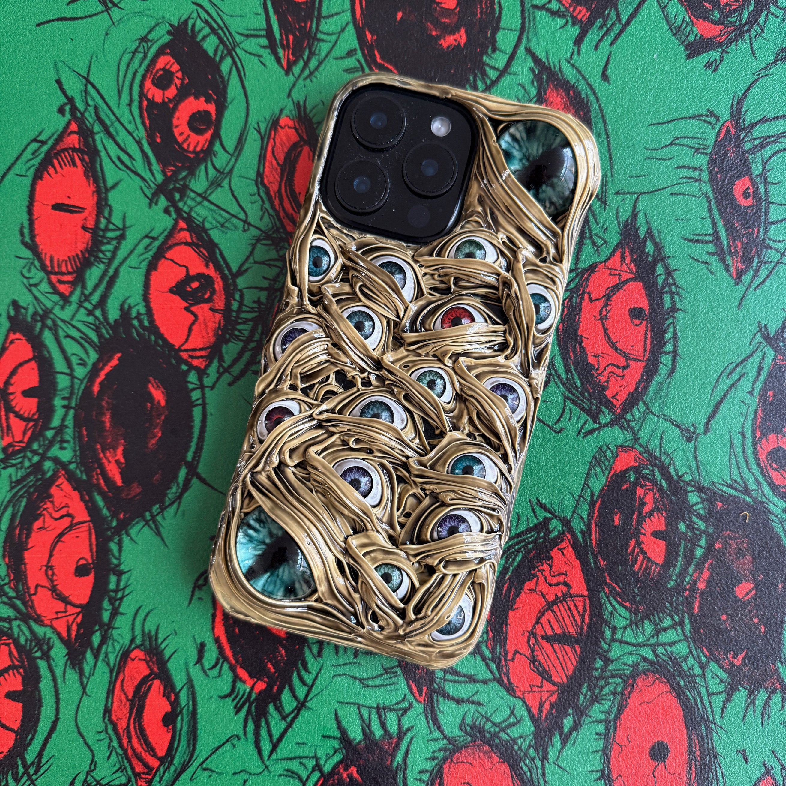 Handmade Cthulhu Eye Glow-in-the-Dark Phone Case