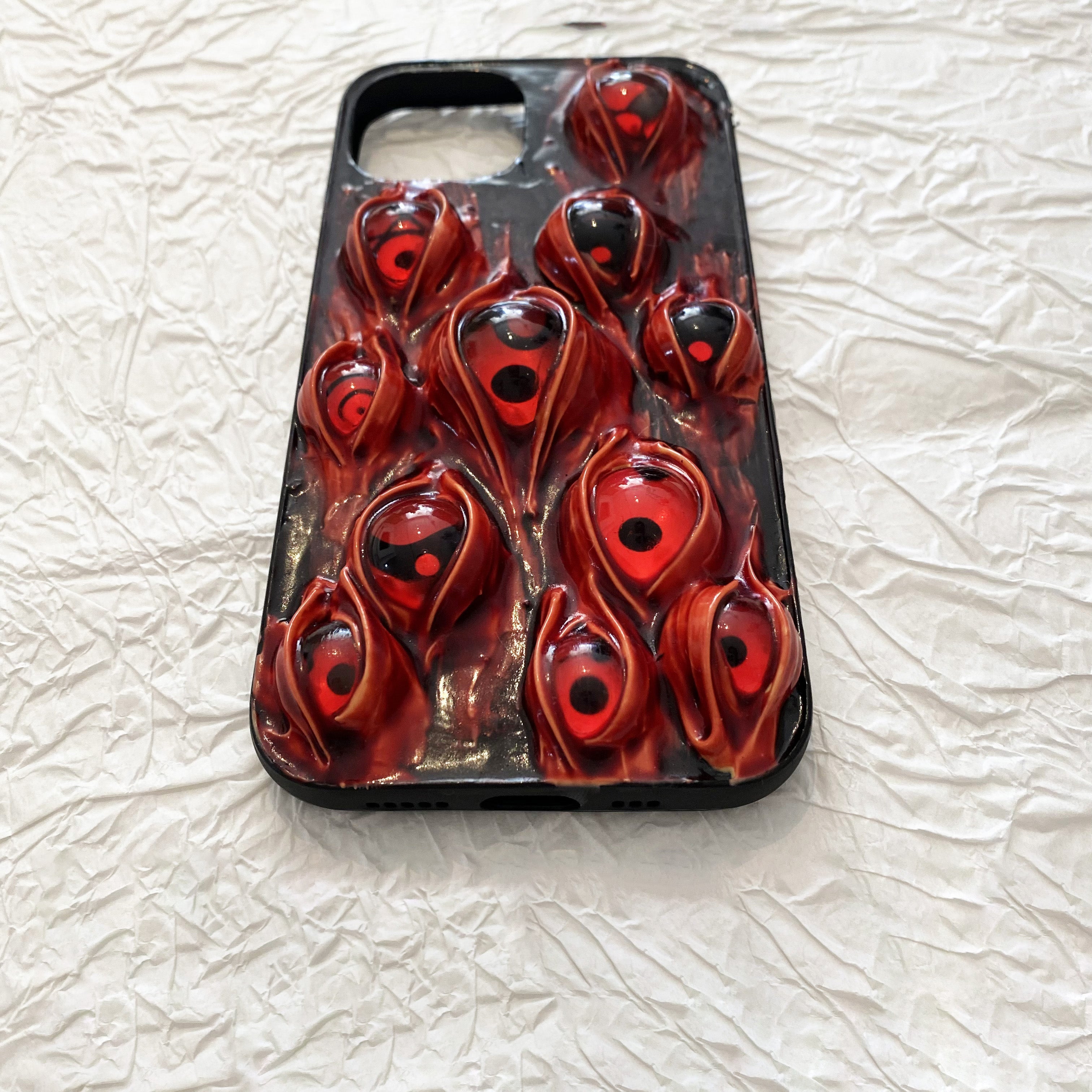 Handmade Cthulhu Eye Phone Case – Spooky Gothic Design