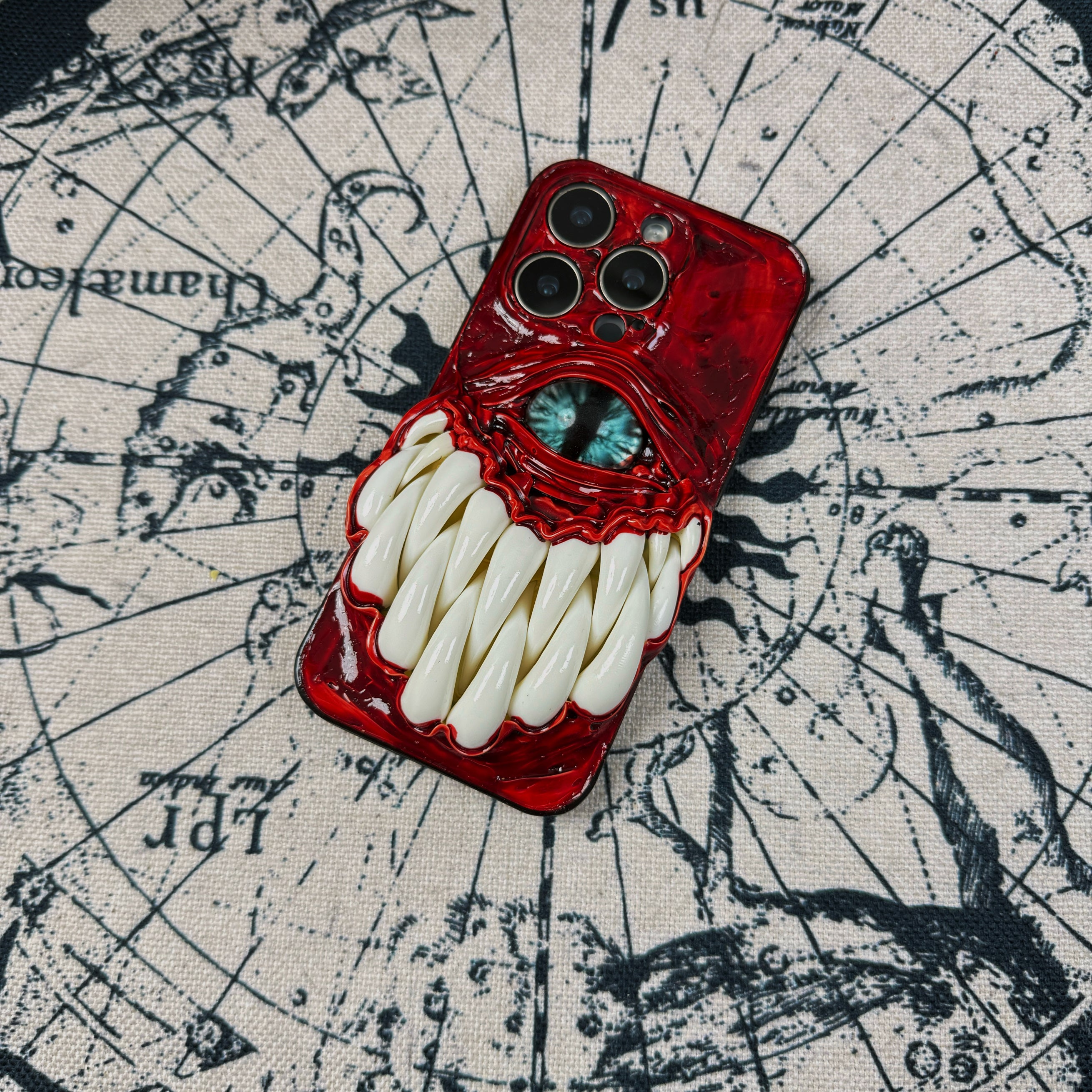 Handmade Cthulhu Eye Glow-in-the-Dark Phone Case