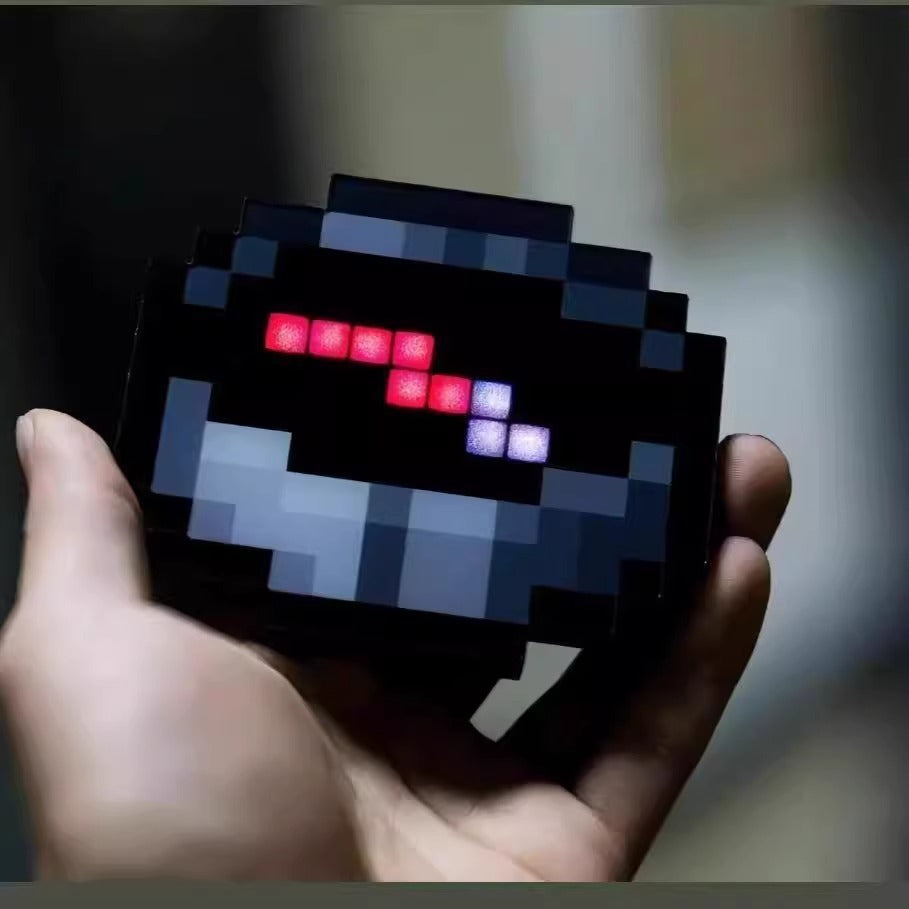 3D-Printed Pixel-Style Explorer's Compass - Glowing Retro Navigation Tool with Lodestone Tracking