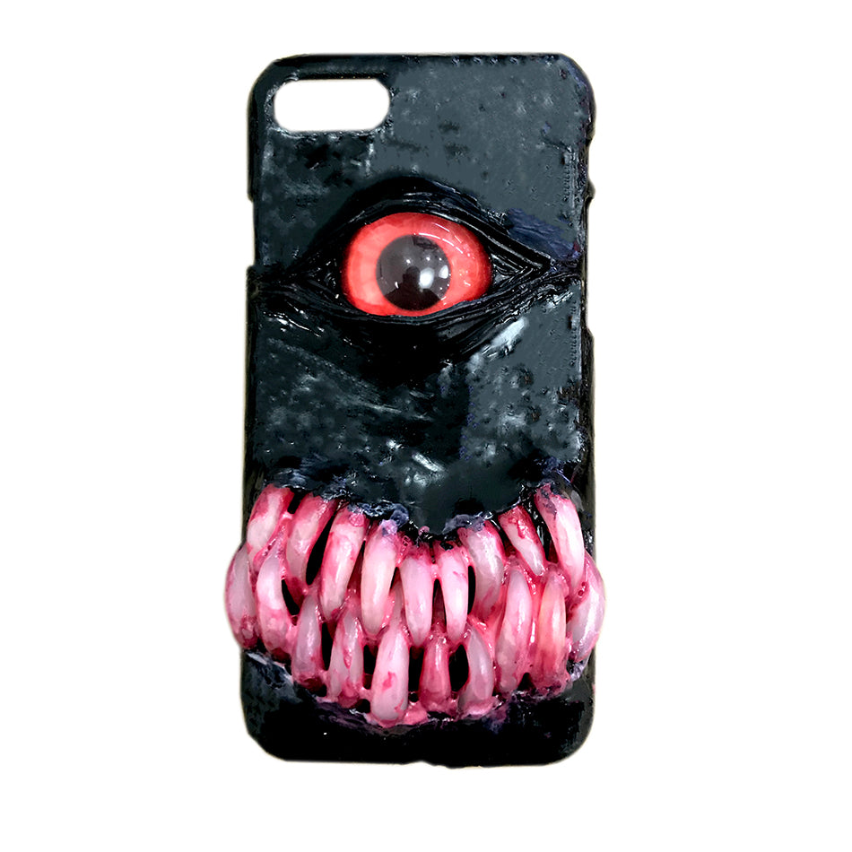 Handmade Cthulhu Eye Phone Case – Spooky Gothic Design