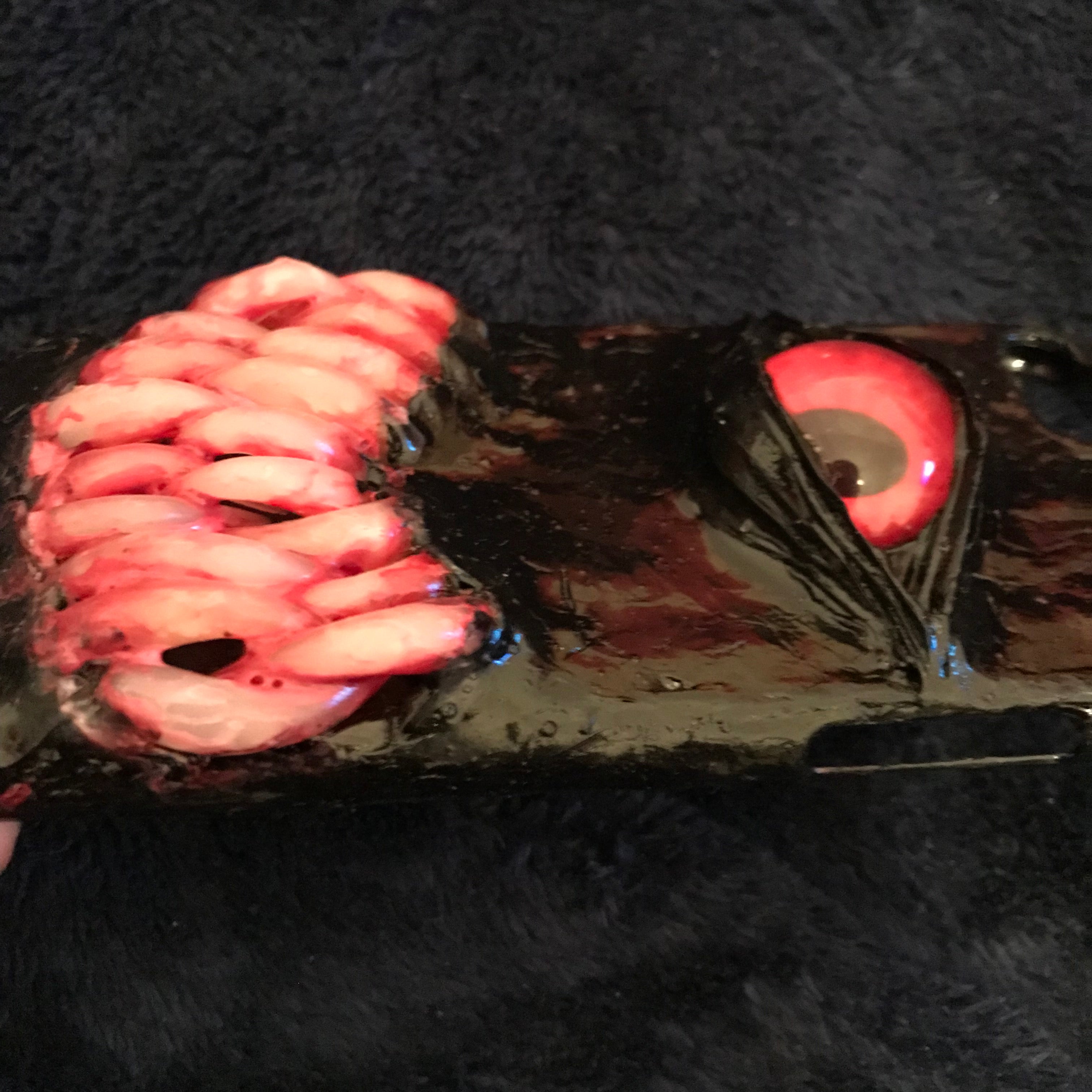 Handmade Cthulhu Eye Phone Case – Spooky Gothic Design