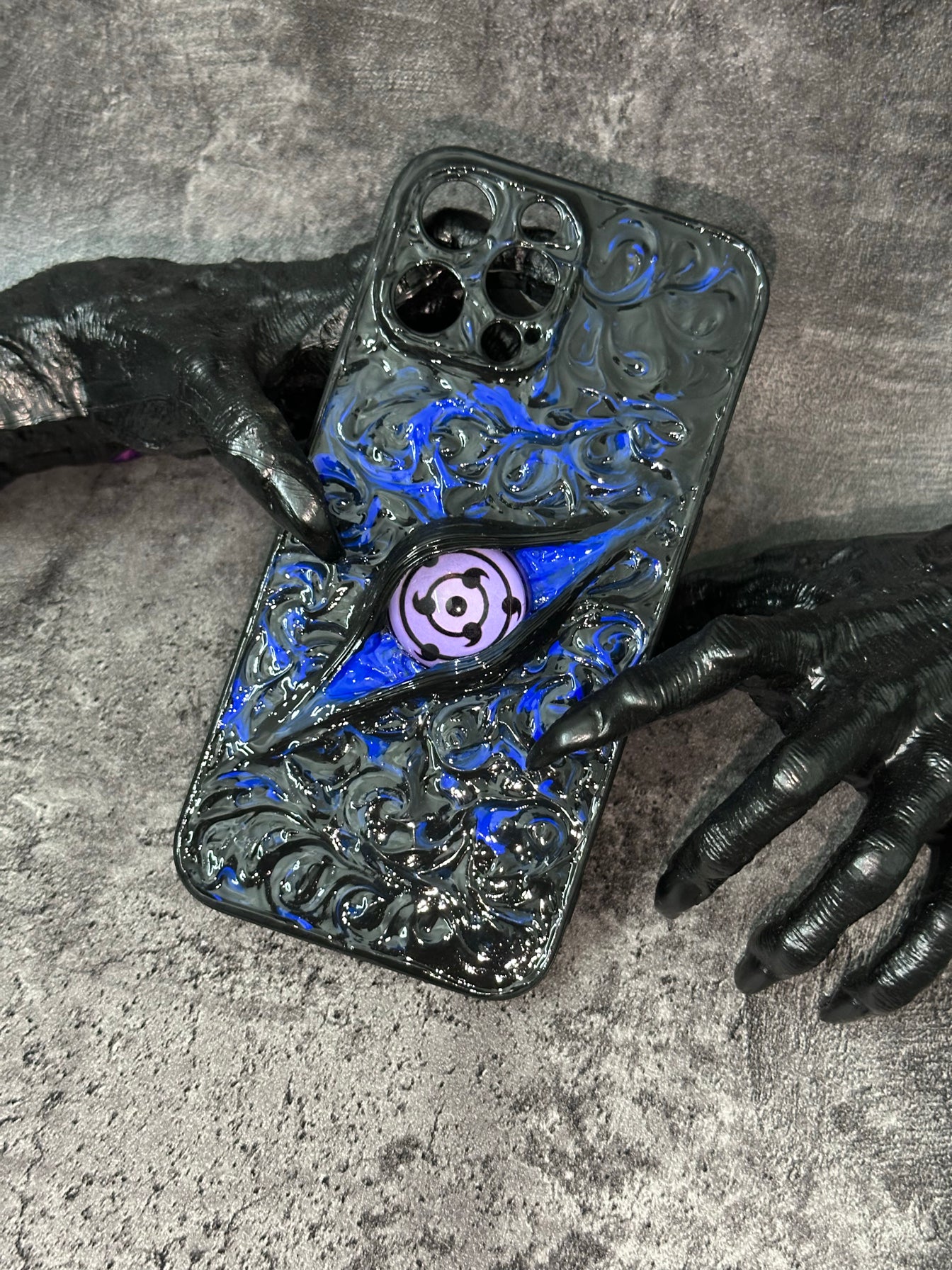Handmade Cthulhu Eye Glow-in-the-Dark Phone Case