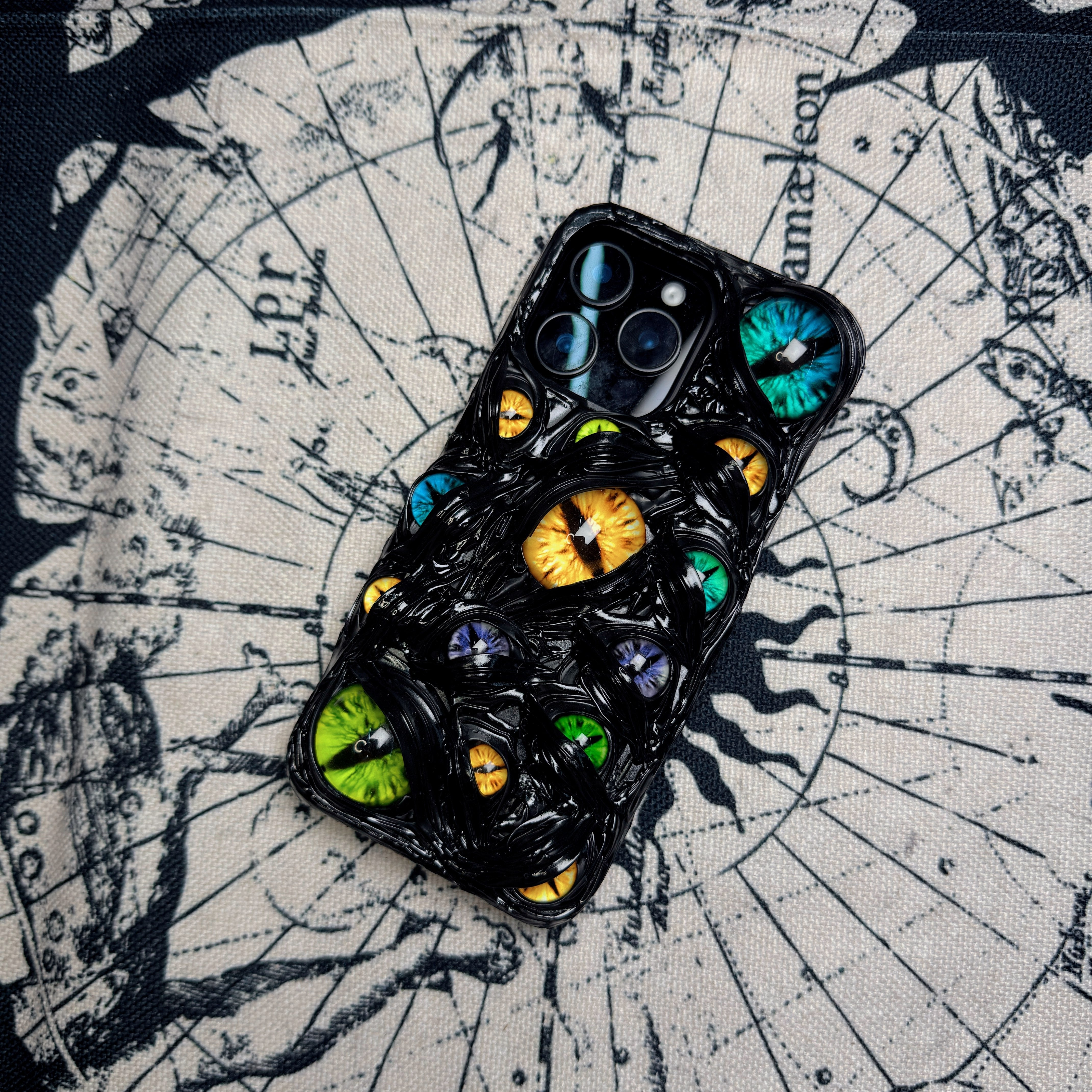 Handmade Cthulhu Eye Glow-in-the-Dark Phone Case